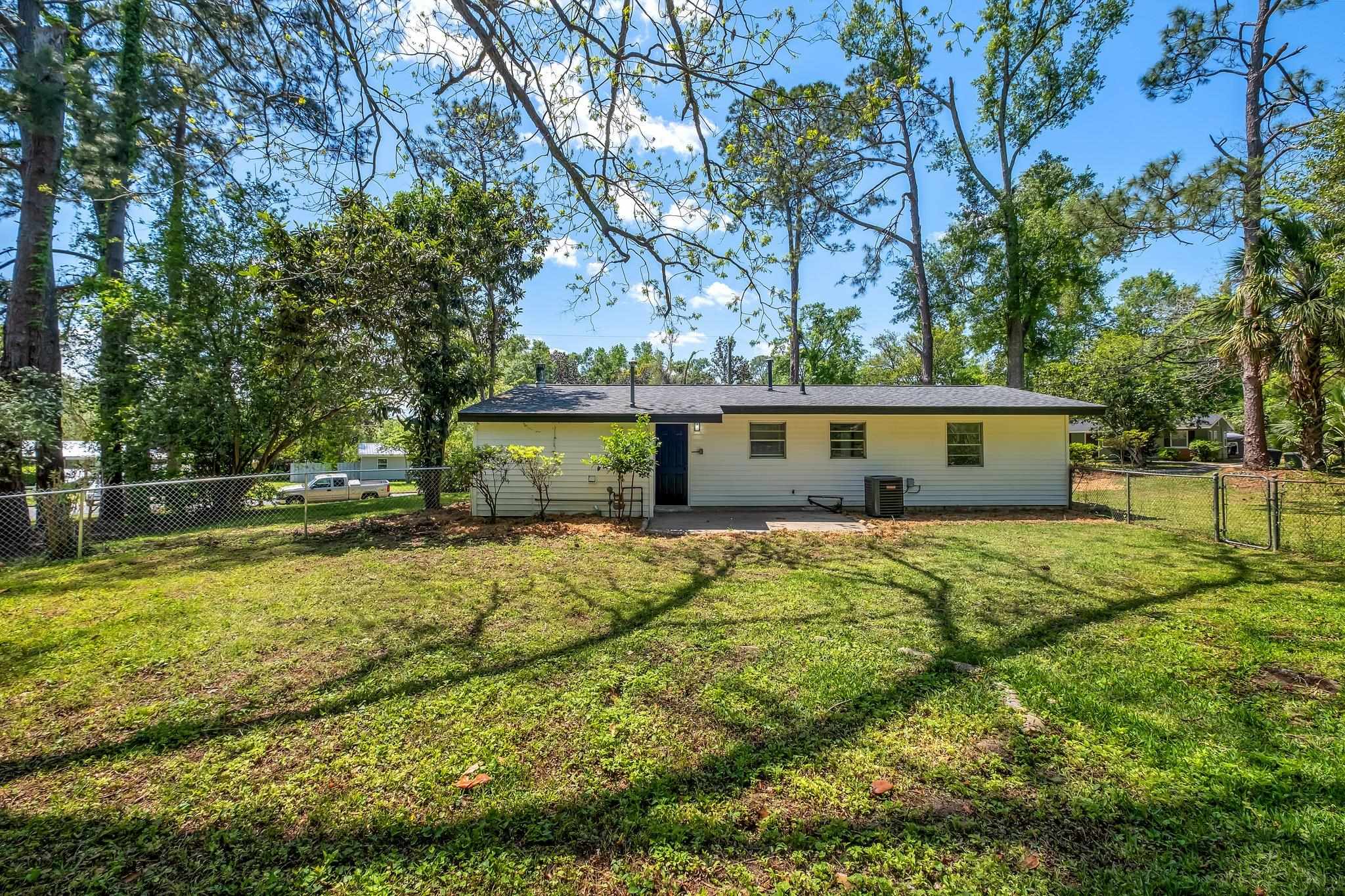 2116 Cambridge Drive Tallahassee, FL 32304 - Photo 15 of 23