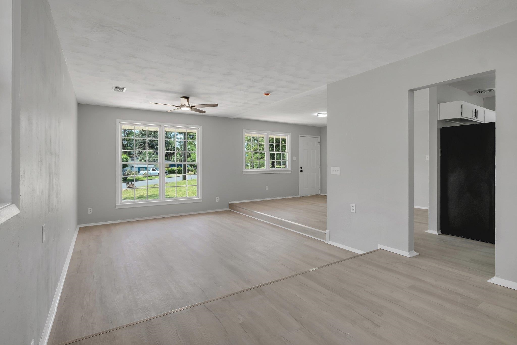 2116 Cambridge Drive Tallahassee, FL 32304 - Photo 3 of 23