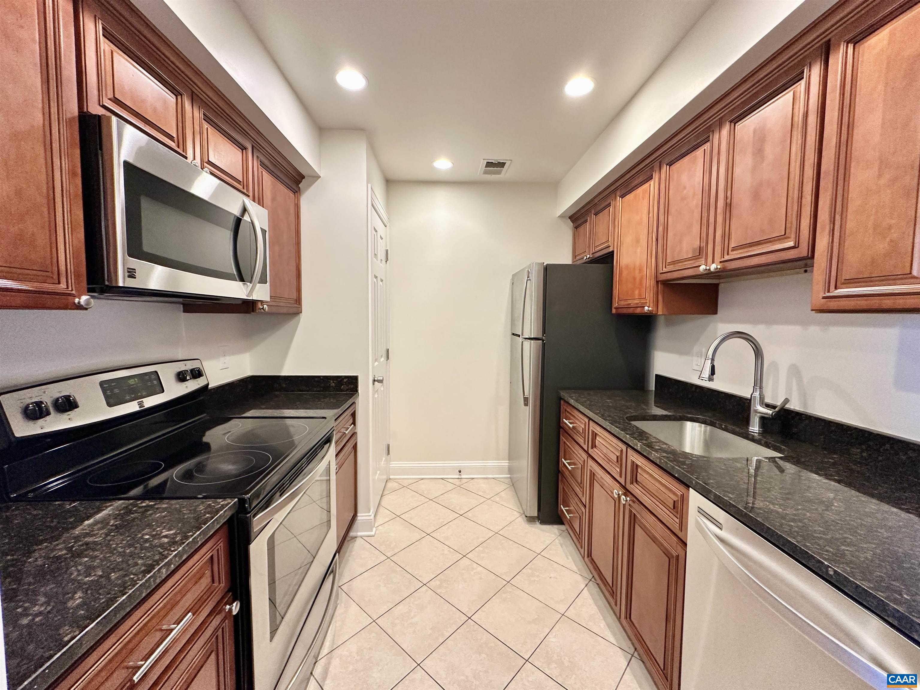 138 Green Turtle Lane, Unit 12 Charlottesville, VA 22901 - Photo 10 of 27