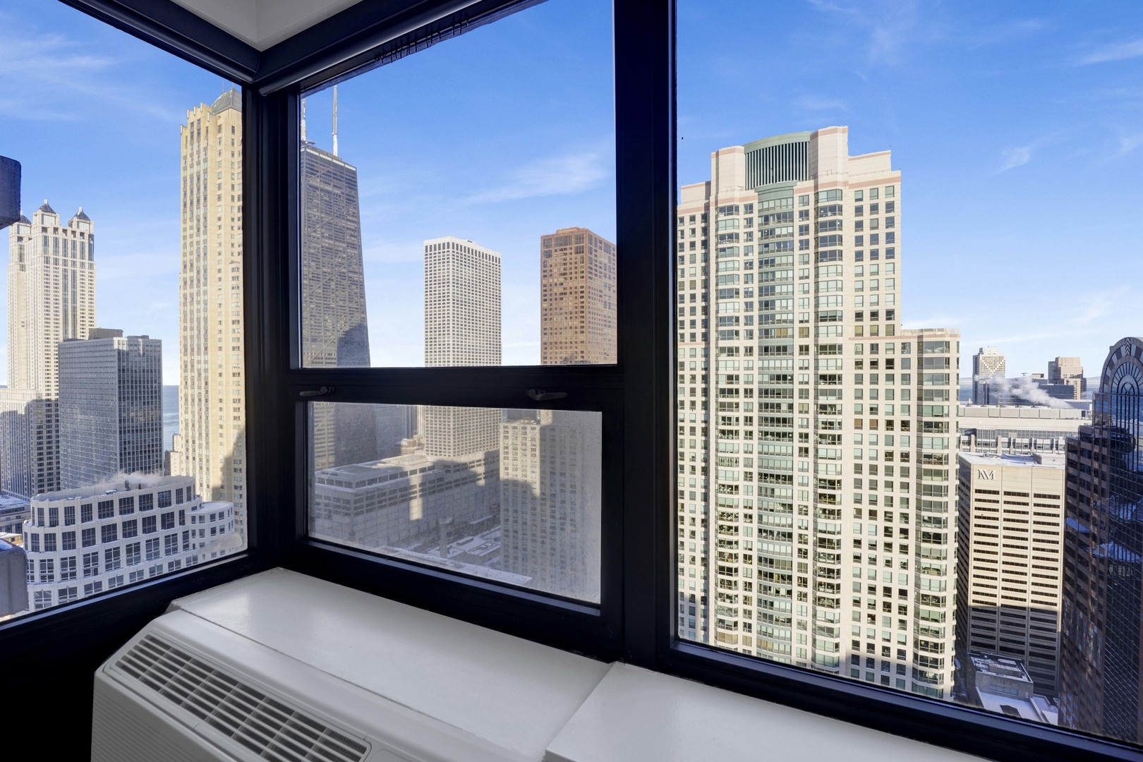 30 East Huron Street, Unit 4901 Chicago, IL 60611 - Photo 18 of 36