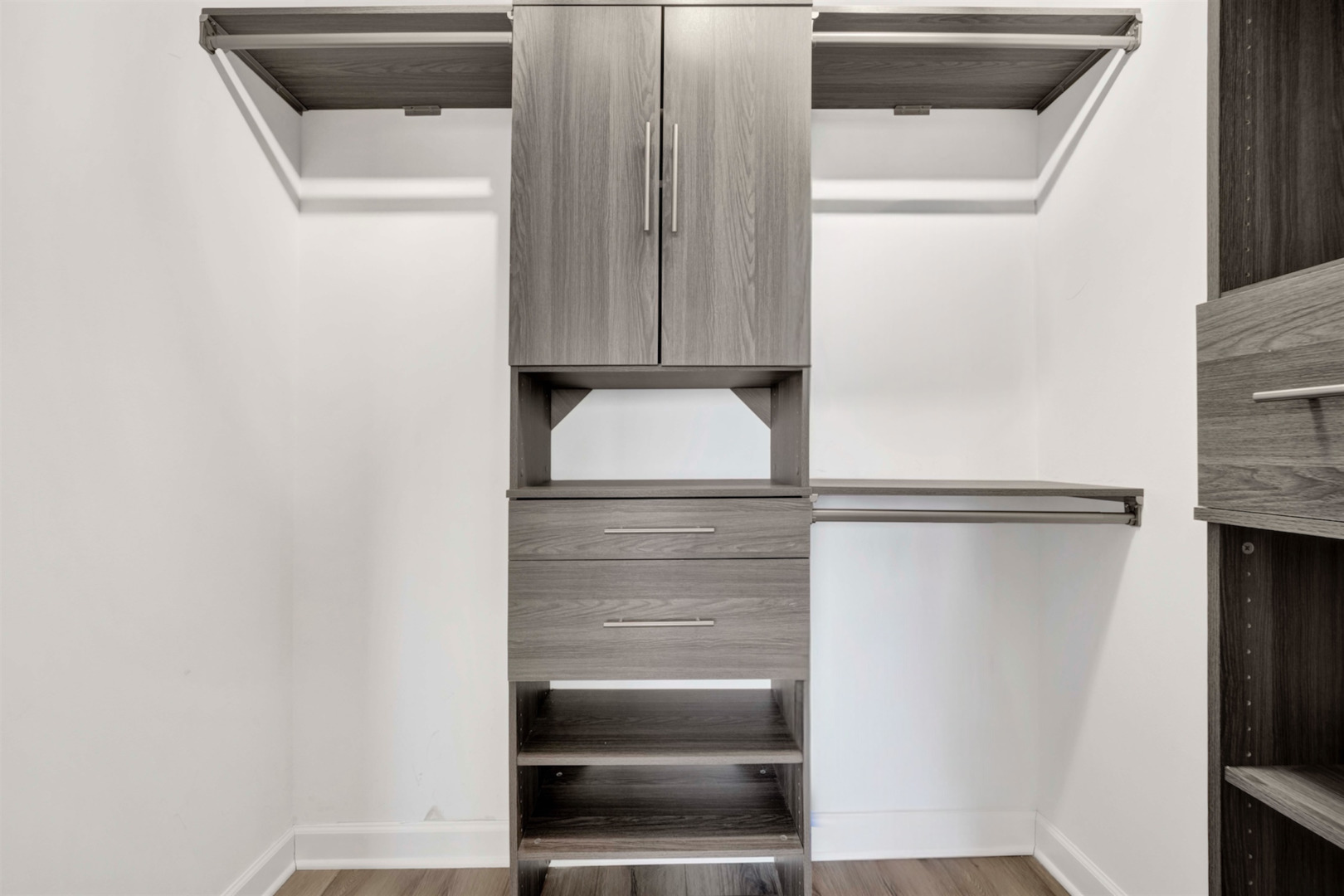 30 East Huron Street, Unit 4901 Chicago, IL 60611 - Photo 20 of 36