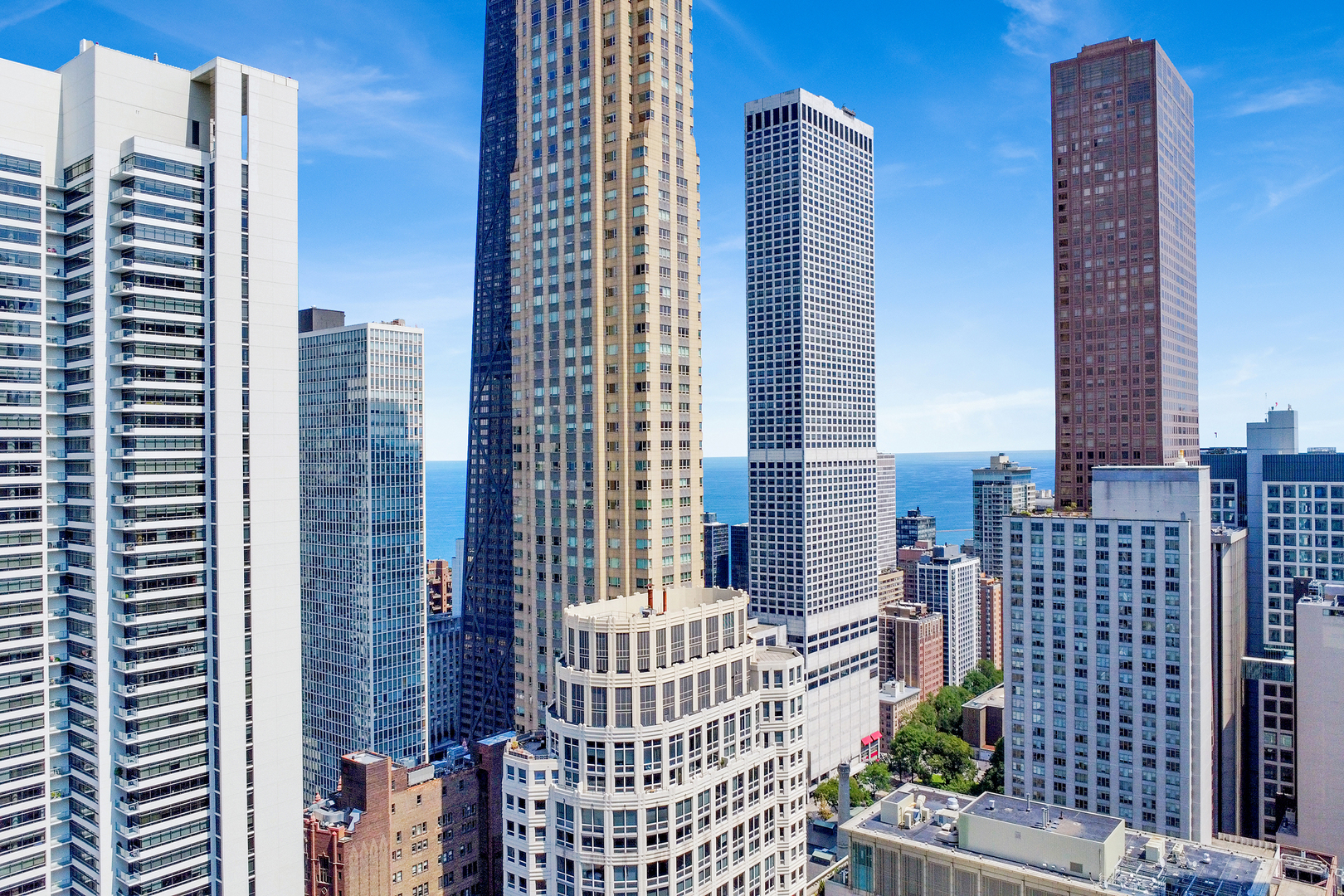 30 East Huron Street, Unit 4901 Chicago, IL 60611 - Photo 31 of 36