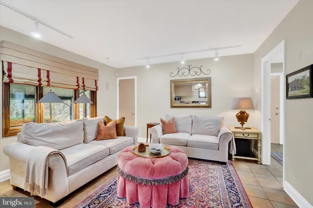 $585,000 | 811 Michigan Avenue, Lemoyne, PA 17043