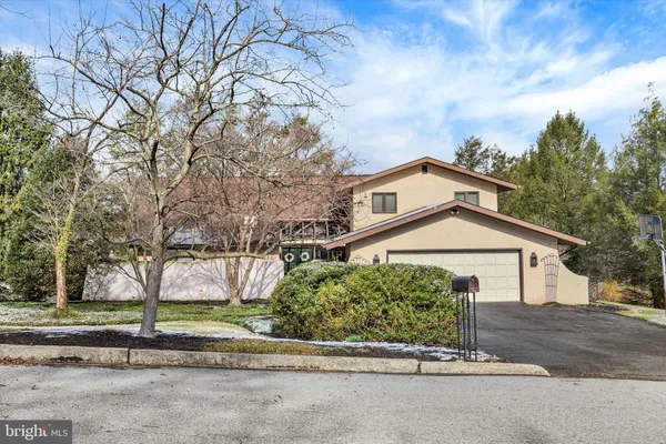 $550,000 | 811 Michigan Avenue, Lemoyne, PA 17043