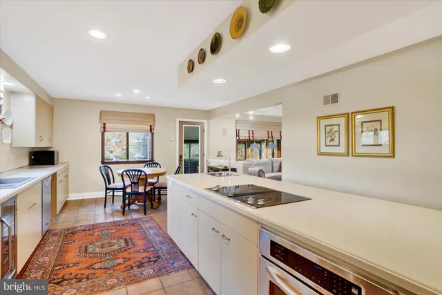 $585,000 | 811 Michigan Avenue, Lemoyne, PA 17043