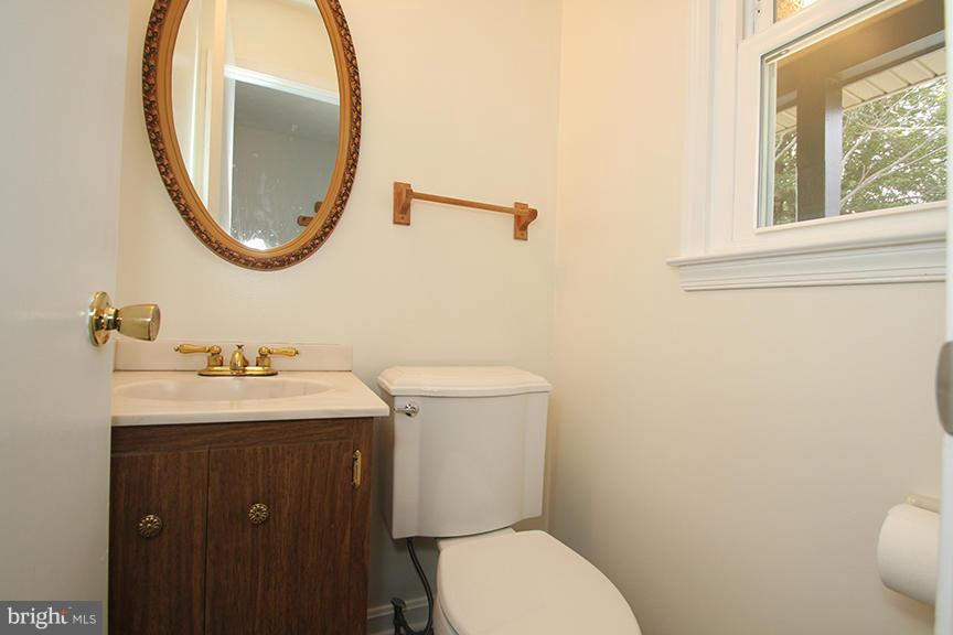 809 Rowen Road Silver Spring, MD 20910 - Photo 12 of 30 Powder Room
