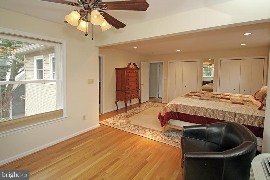 809 Rowen Road Silver Spring, MD 20910 - Photo 14 of 30 Bedroom (Master)