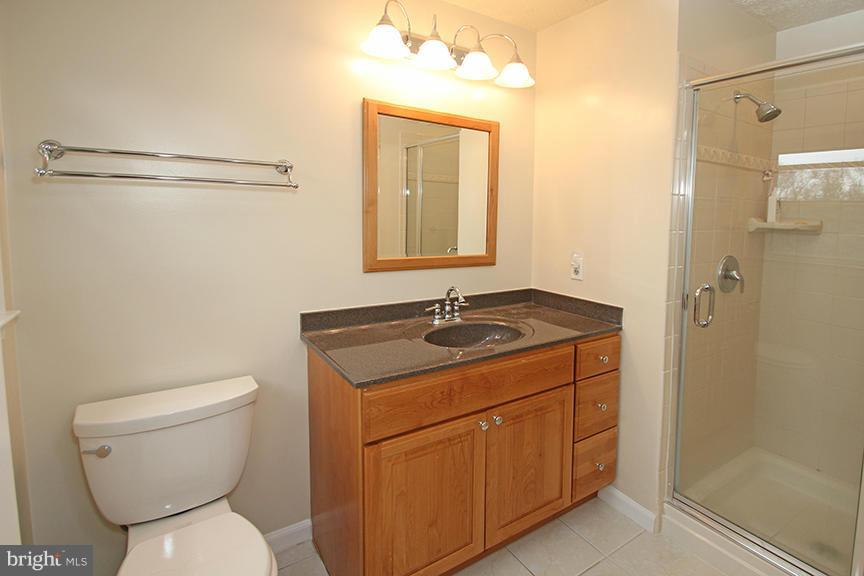 809 Rowen Road Silver Spring, MD 20910 - Photo 16 of 30 Bath (Master)