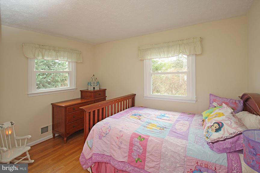 809 Rowen Road Silver Spring, MD 20910 - Photo 19 of 30 Bedroom #3
