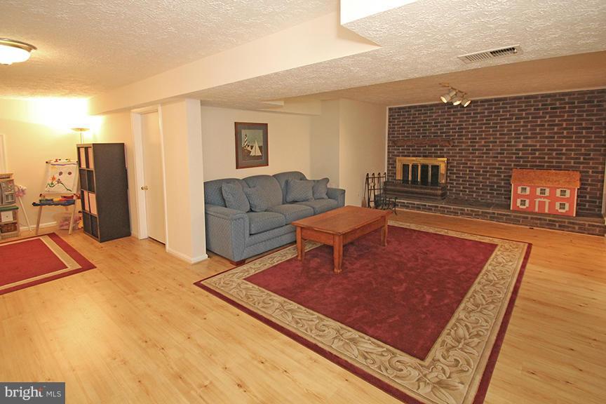 809 Rowen Road Silver Spring, MD 20910 - Photo 21 of 30 Family Room