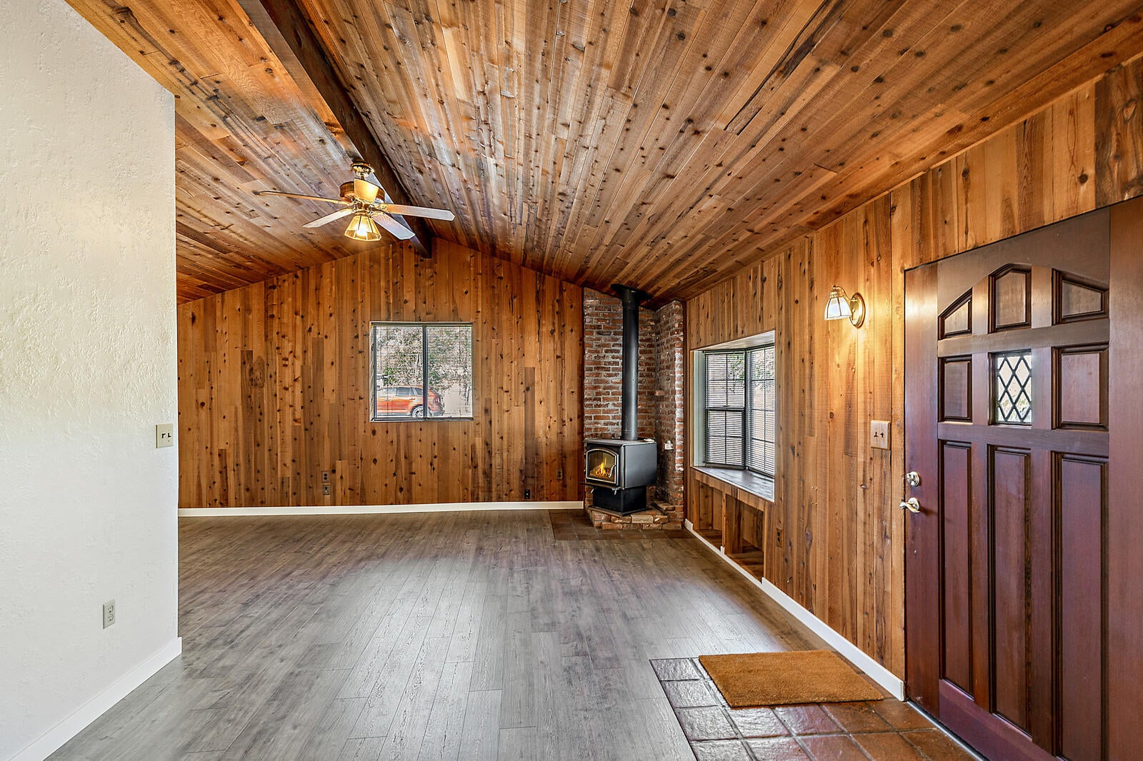 478 David Way Talent, OR 97540 - Photo 19 of 44 20_DW_20_mls