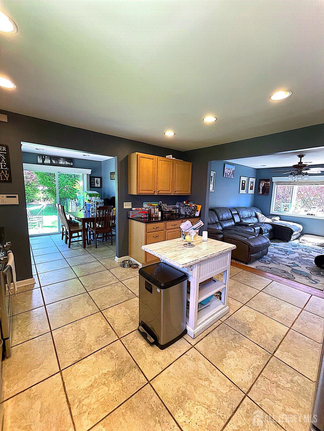 39 Ridgeview Road Jamesburg, NJ 08831 - Photo 8 of 20 Gallery Image 8