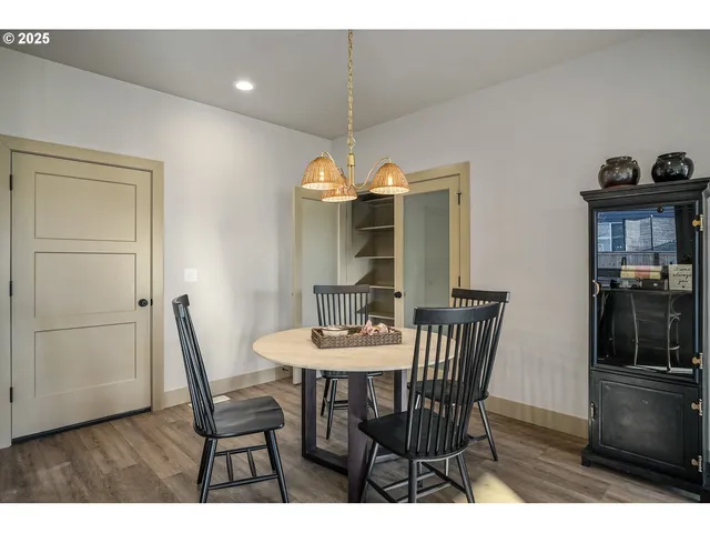 $649,900 | 7531 Lennox Lane Northeast, Keizer, OR 97303