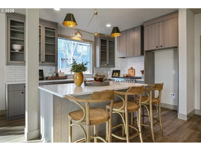 $649,900 | 7531 Lennox Lane Northeast, Keizer, OR 97303