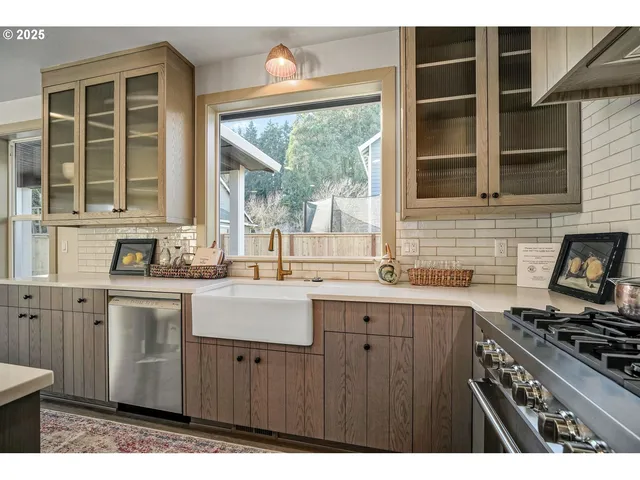 $649,900 | 7531 Lennox Lane Northeast, Keizer, OR 97303