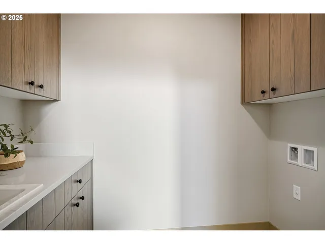 $649,900 | 7531 Lennox Lane Northeast, Keizer, OR 97303