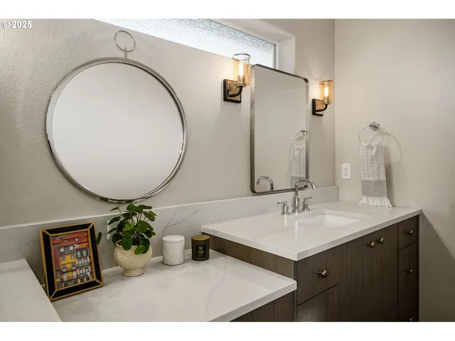 $649,900 | 7531 Lennox Lane Northeast, Keizer, OR 97303