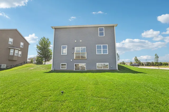 $469,990 | 974 Garnet Lane, Montgomery, IL 60538