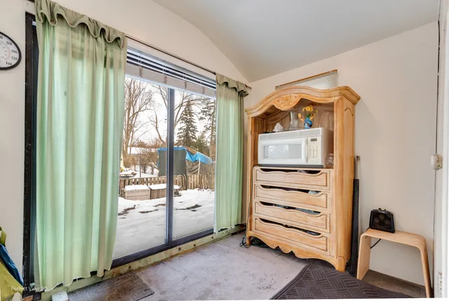 $339,999 | 1634 East Lincoln Avenue, Des Plaines, IL 60018