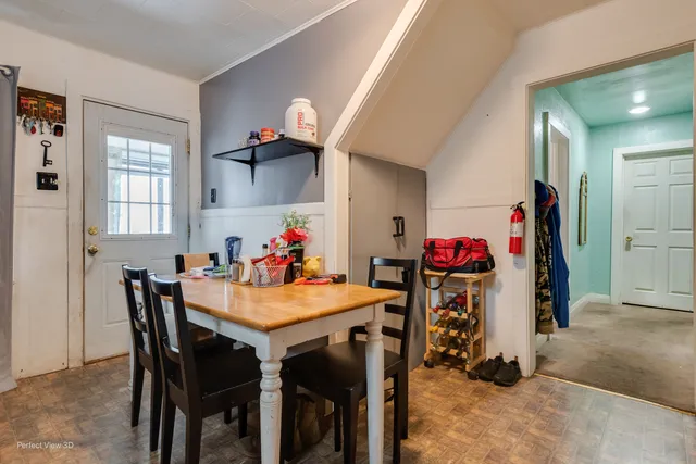 $339,999 | 1634 East Lincoln Avenue, Des Plaines, IL 60018