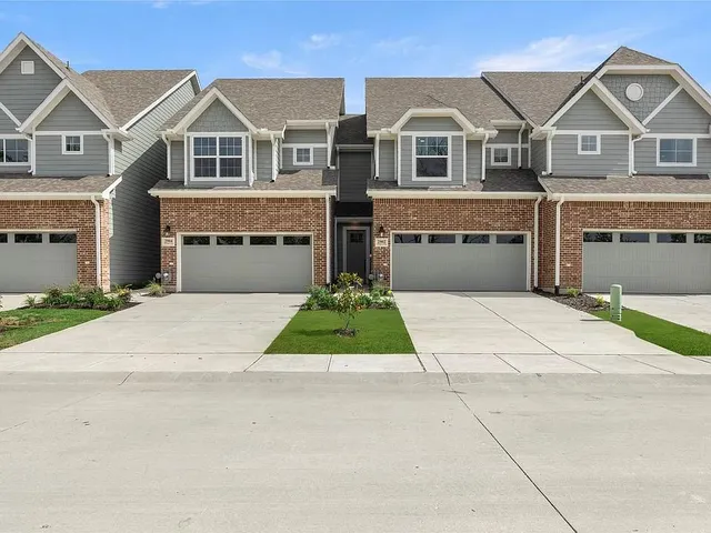 $2,390 | 2902 Wheelhouse Way, Wylie, TX 75098