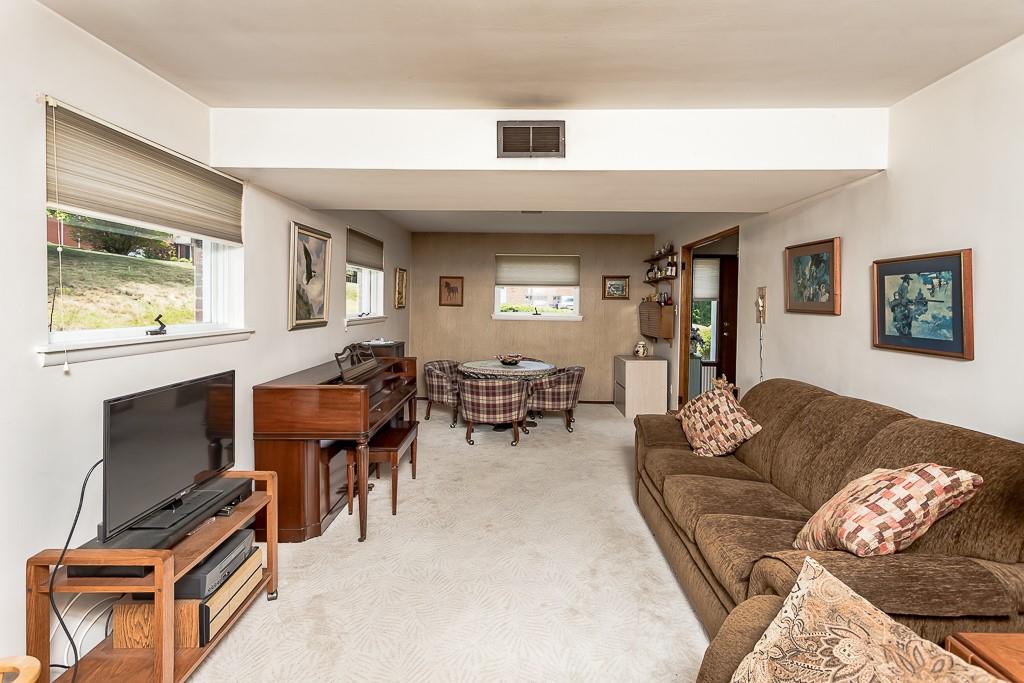 1203 Star Ridge Drive Pittsburgh, PA 15241 - Photo 5 of 23 Gallery Image 5