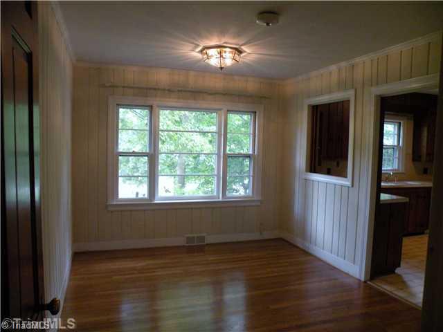 1044 Huntingdon Road Winston-Salem, NC 27104 - Photo 10 of 15 Dining Room.
