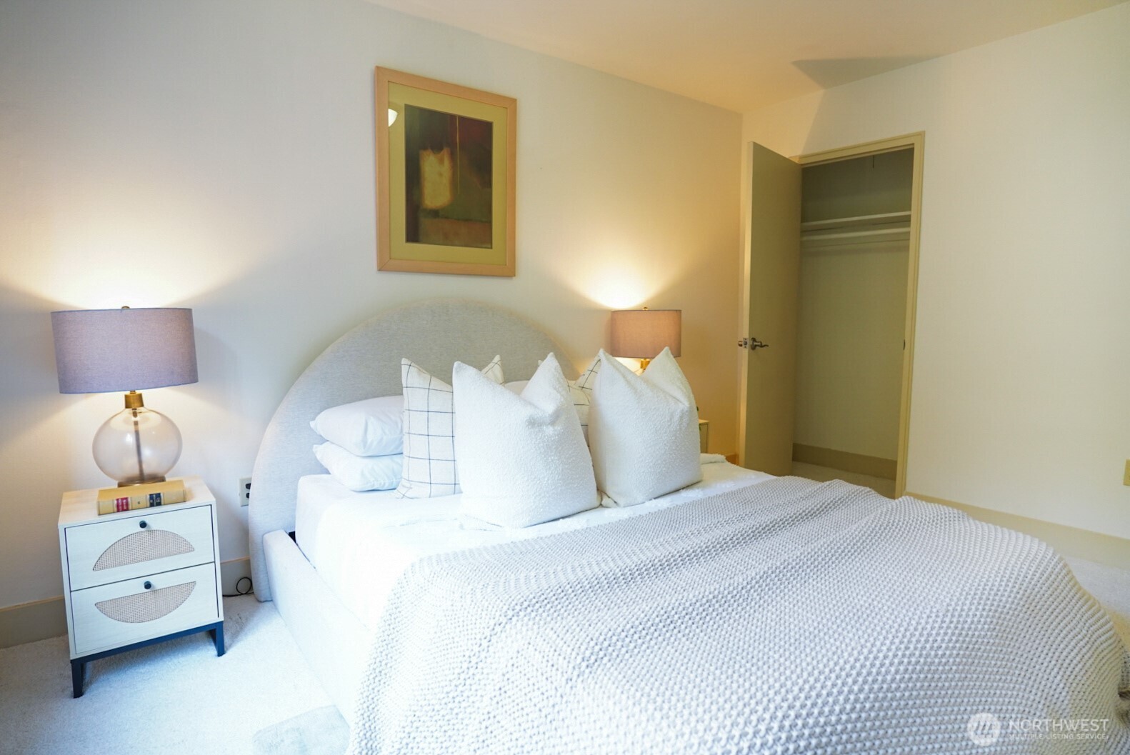 1105 Spring Street, Unit 304 Seattle, WA 98104 - Photo 13 of 31 Gallery Image 13