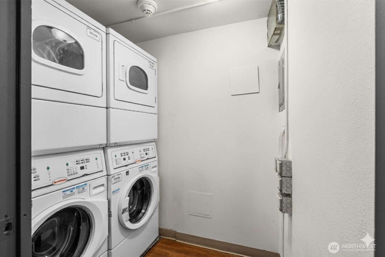 1105 Spring Street, Unit 304 Seattle, WA 98104 - Photo 22 of 31 Gallery Image 22