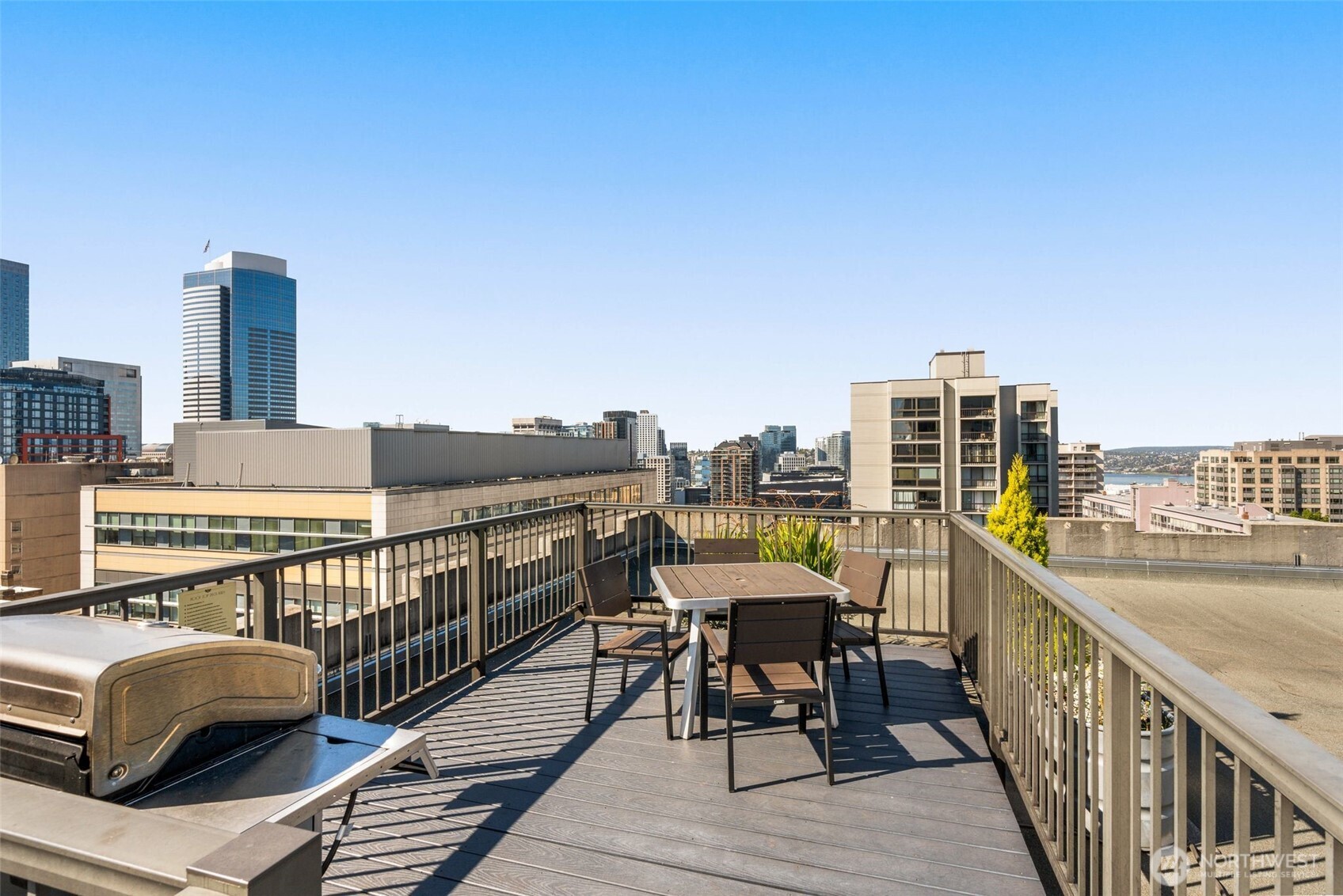 1105 Spring Street, Unit 304 Seattle, WA 98104 - Photo 25 of 31 Gallery Image 25