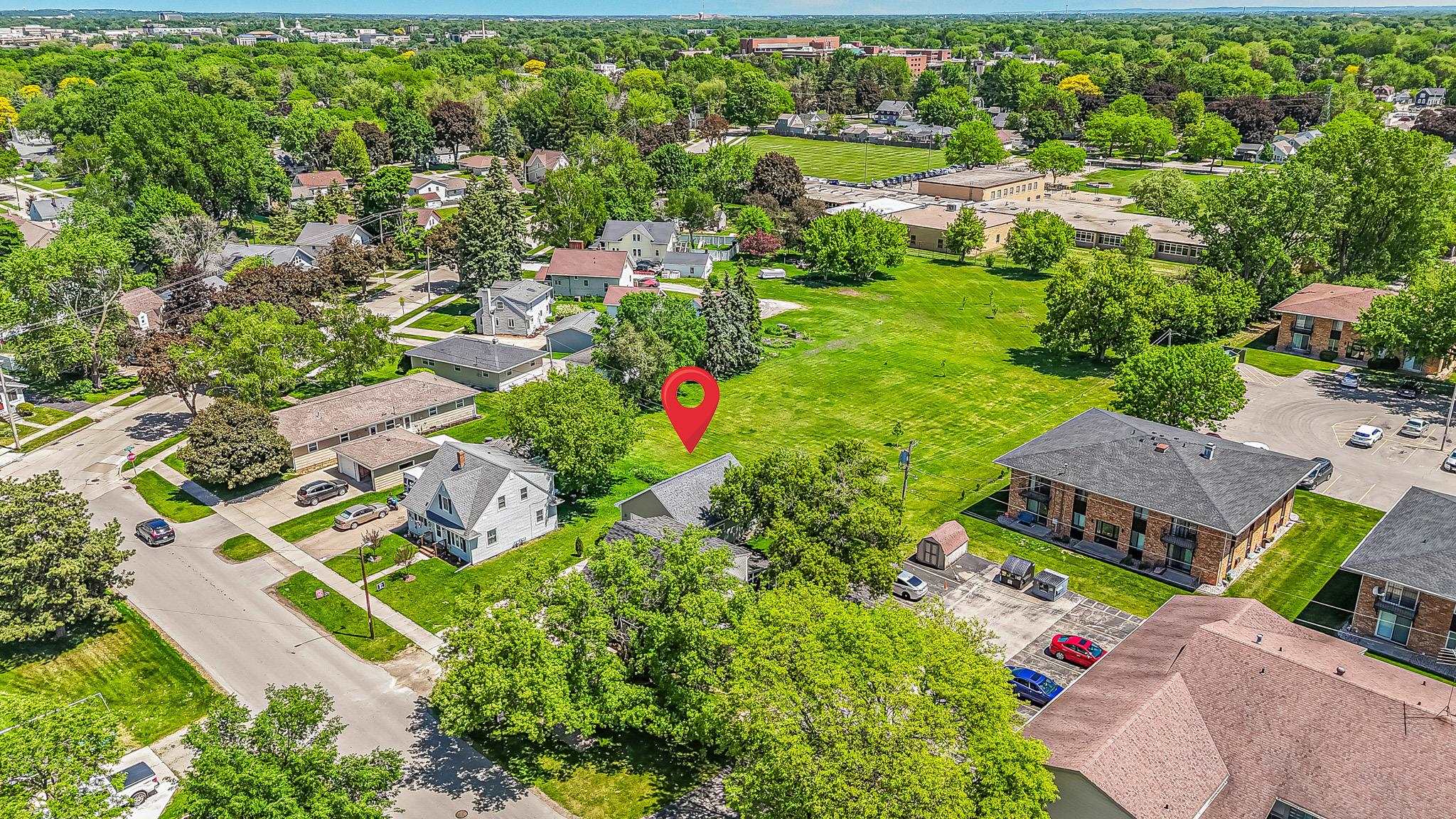 1932 Maplecrest Drive Appleton, WI 54915 - Photo 37 of 43