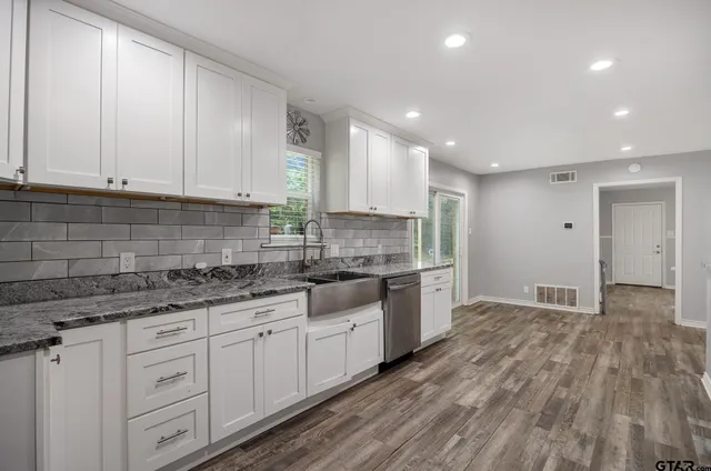 $299,000 | 10816 Mountain View Place, Whitehouse, TX 75791