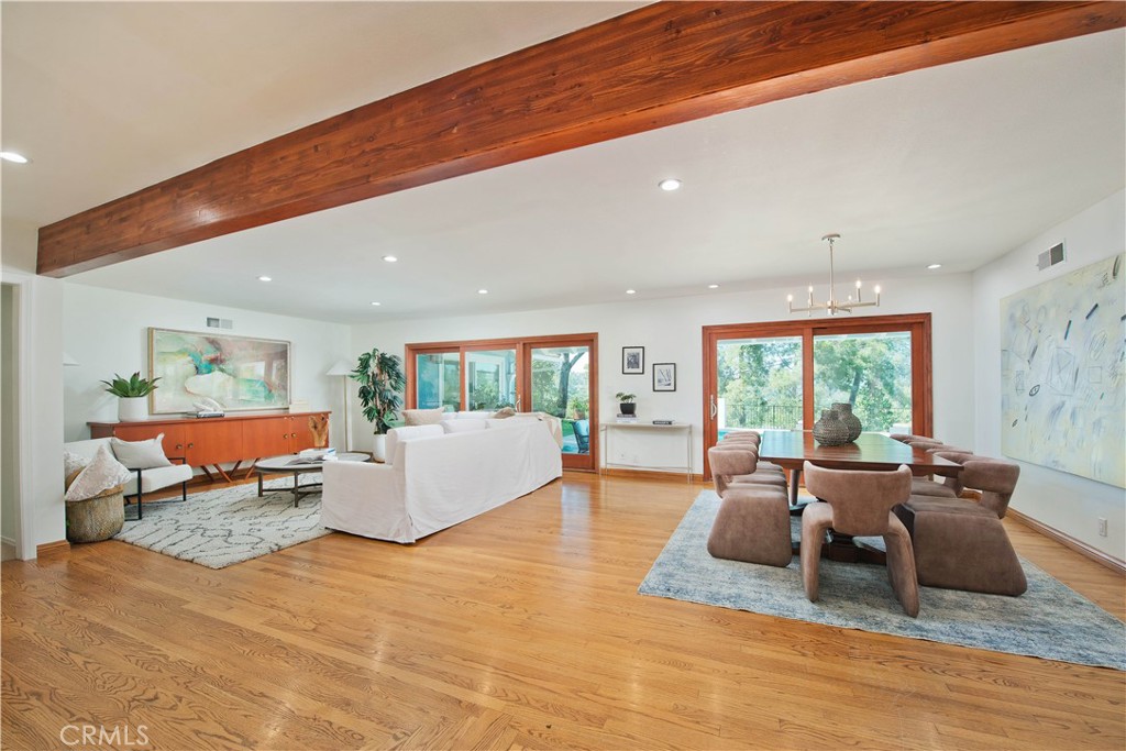 16529 Adlon Road Encino, CA 91436 - Photo 12 of 32