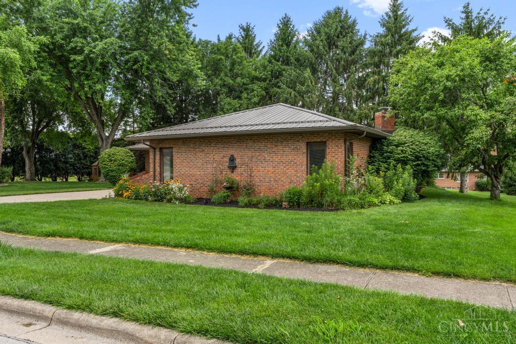 1321 Ridge Road Wilmington, OH 45177 - Photo 3 of 31 Gallery Image 3