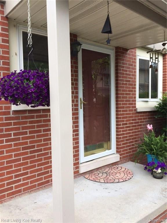 97 Walnut Boulevard, Unit 3 Rochester, MI 48307 - Photo 4 of 11