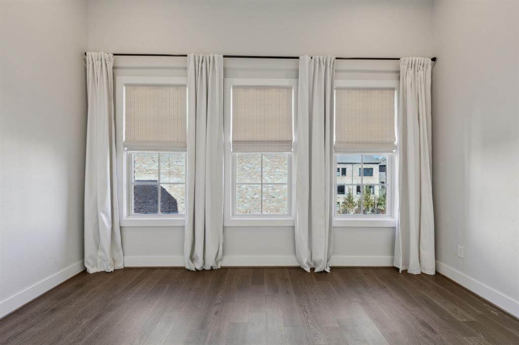 14955 Oak Street Addison, TX 75001 - Photo 22 of 39