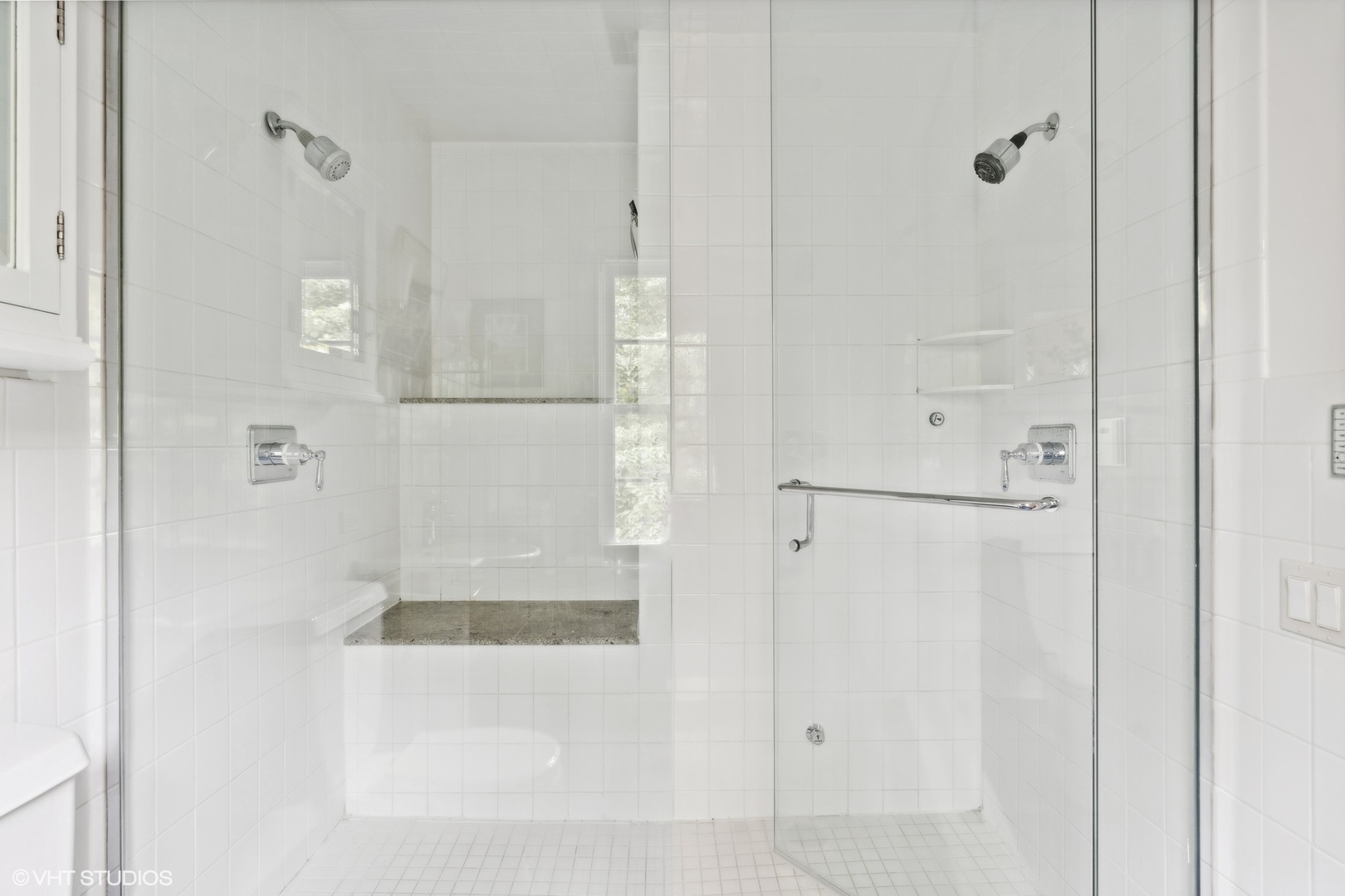 720 Willow Road Winnetka, IL 60093 - Photo 31 of 60 a bathroom with a shower