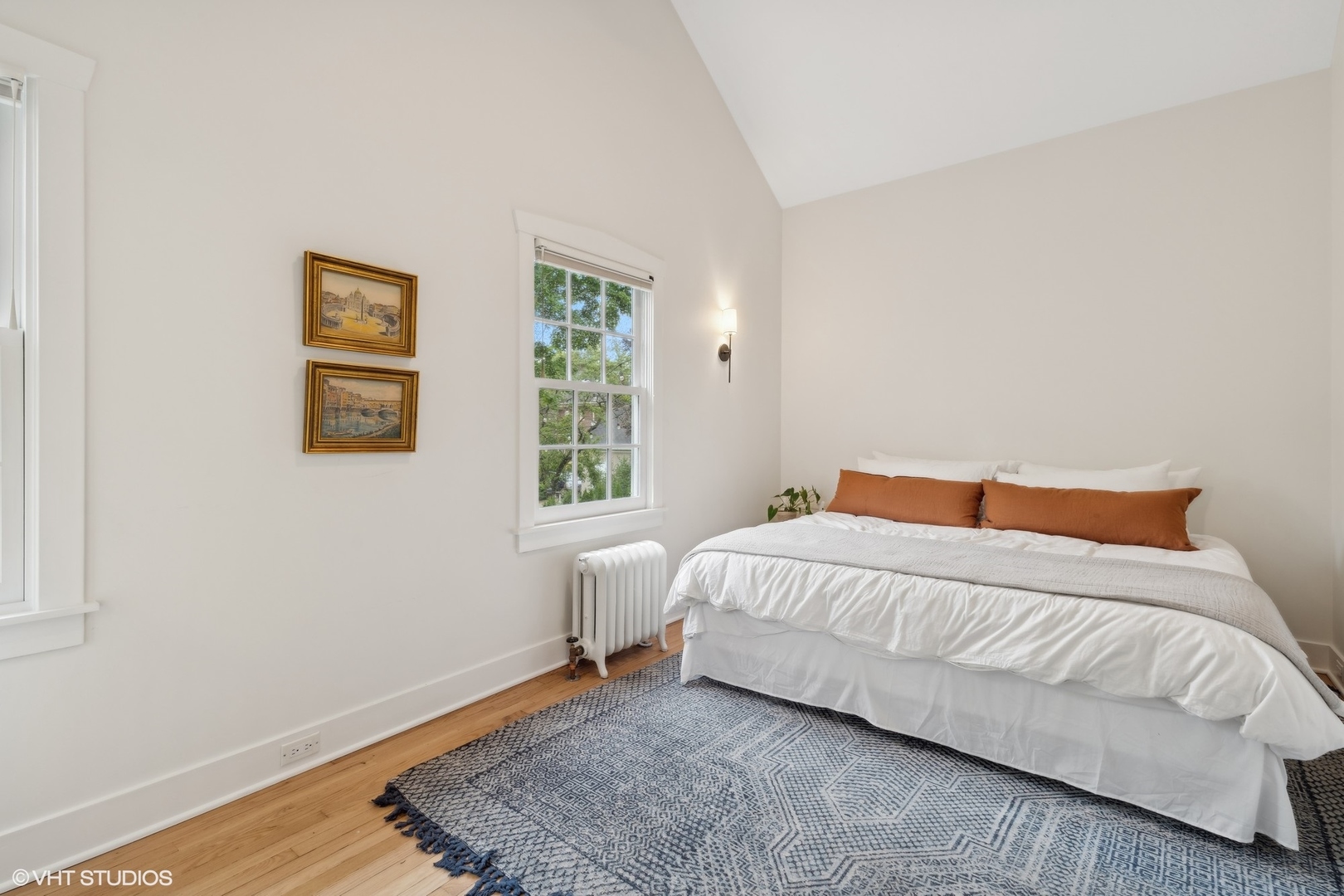 720 Willow Road Winnetka, IL 60093 - Photo 32 of 60 a spacious bedroom with a bed and a window
