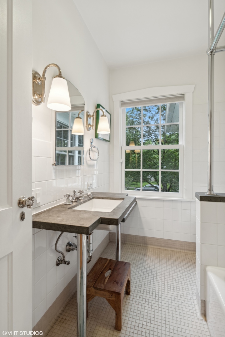 720 Willow Road Winnetka, IL 60093 - Photo 40 of 60