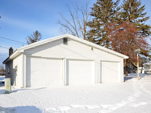$179,900 | 107 Grove Avenue North, Park Rapids, MN 56470