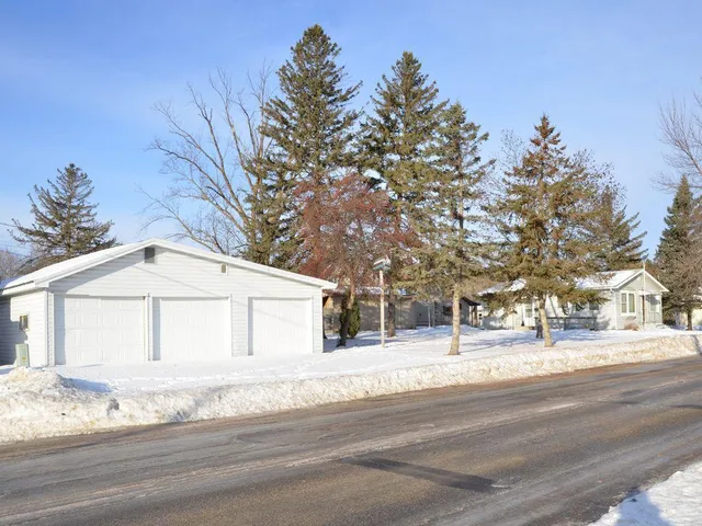 $179,900 | 107 Grove Avenue North, Park Rapids, MN 56470