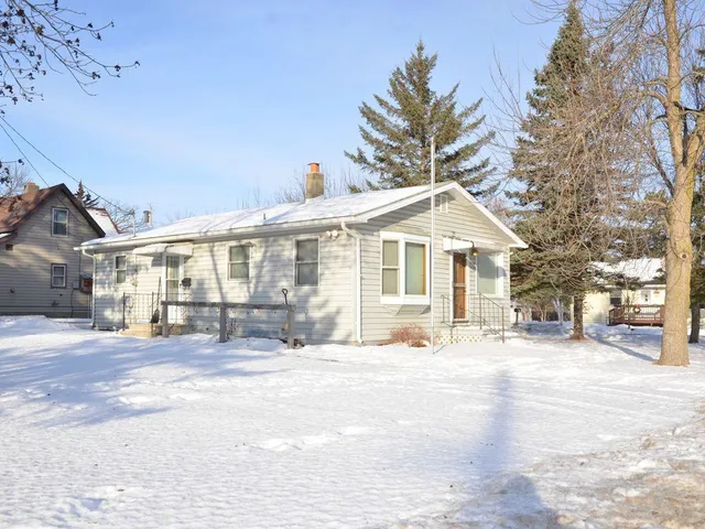 $179,900 | 107 Grove Avenue North, Park Rapids, MN 56470