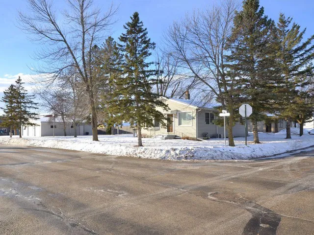 $179,900 | 107 Grove Avenue North, Park Rapids, MN 56470