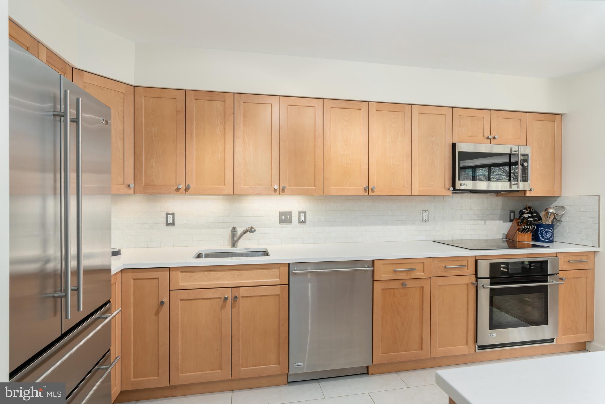 1077 30th Street Northwest, Unit 606 Washington, DC 20007 - Photo 5 of 30 Kitchen