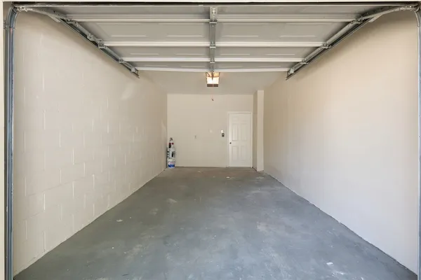 $1,600 | 5515 Strack Road, Unit 105, Houston, TX 77069