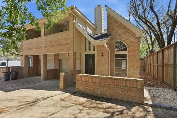 $1,600 | 5515 Strack Road, Unit 105, Houston, TX 77069