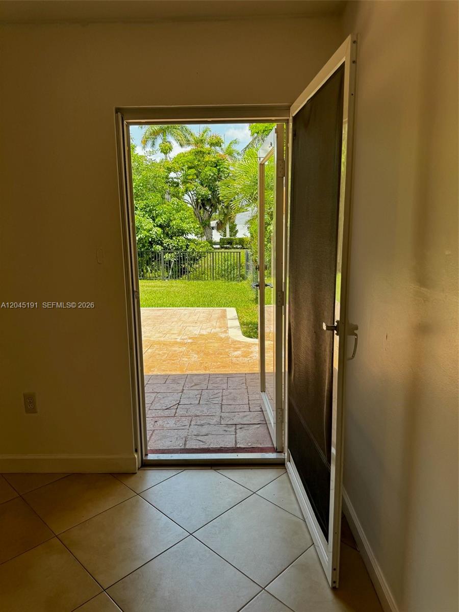 158 Southwest 96th Court, Unit B Miami, FL 33174 - Photo 3 of 7