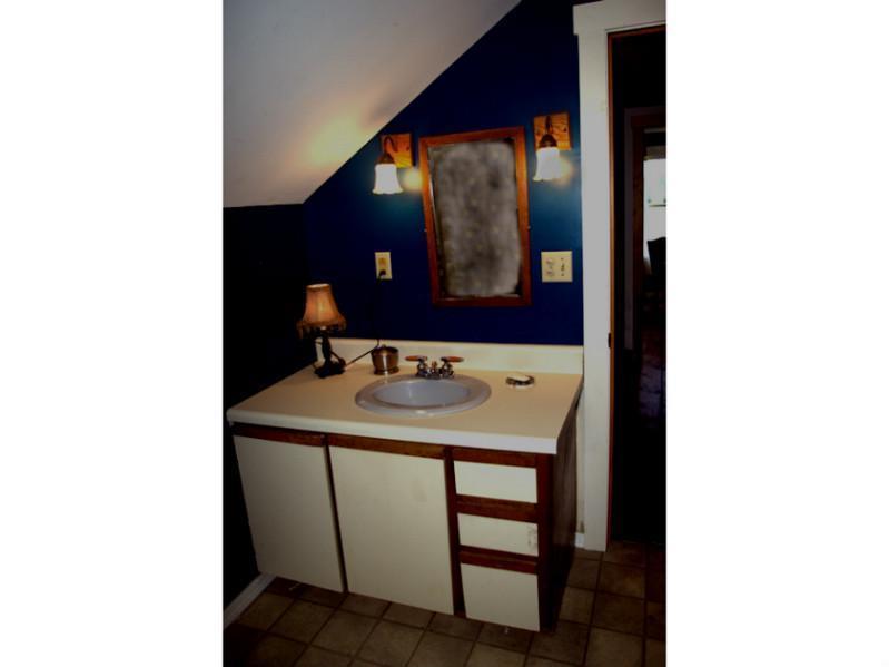 1165 Turner Ridge Road Palermo, ME 04354 - Photo 14 of 19 Bathroom.