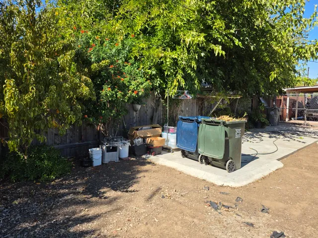 $399,990 | 3450 27th Avenue, Sacramento, CA 95820