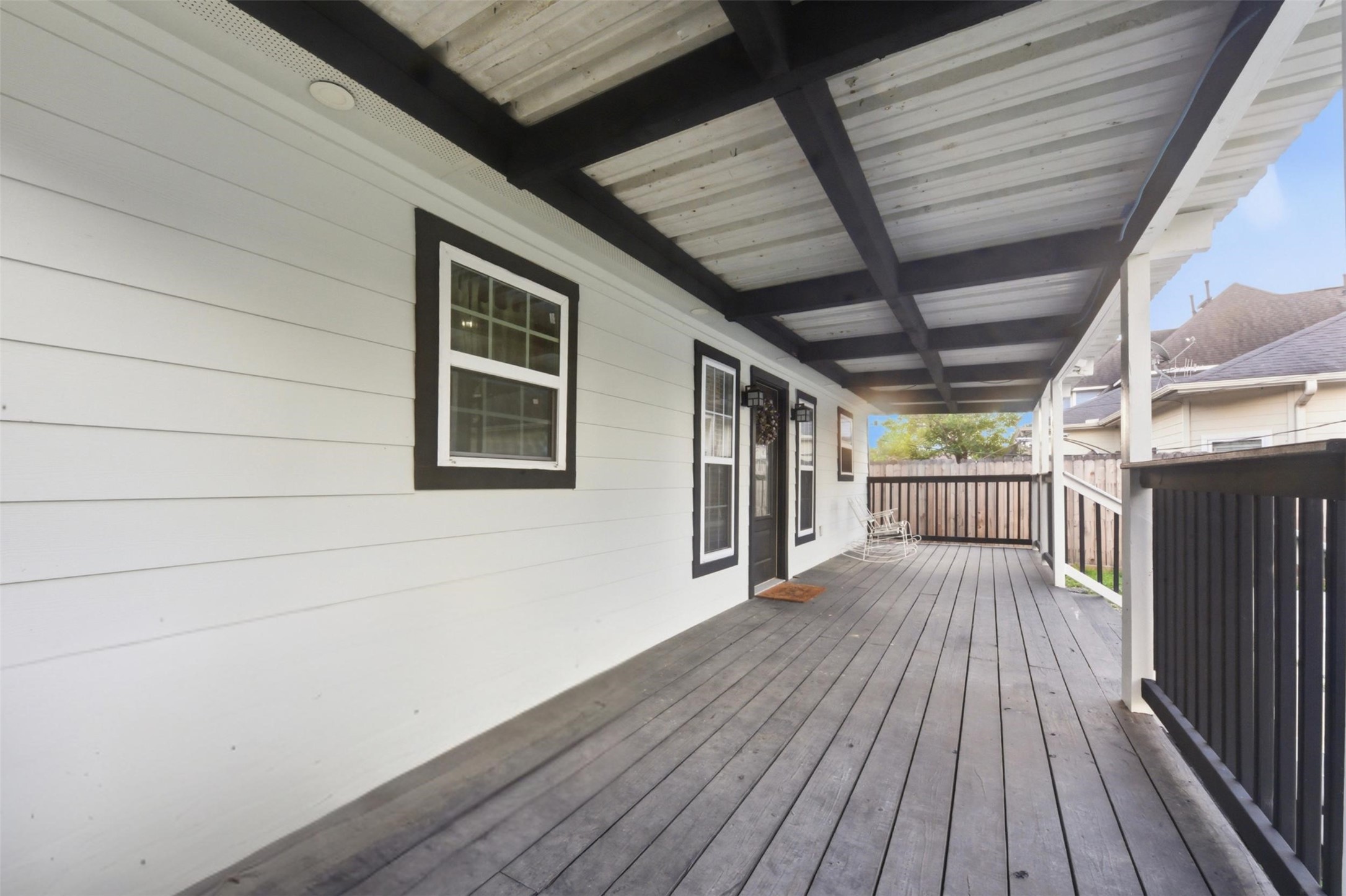 321 Reid Street Houston, TX 77022 - Photo 5 of 45